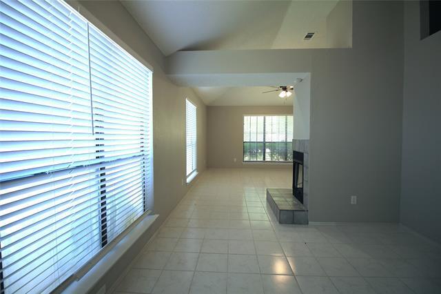 Building Photo - 2318 Springfield Ln