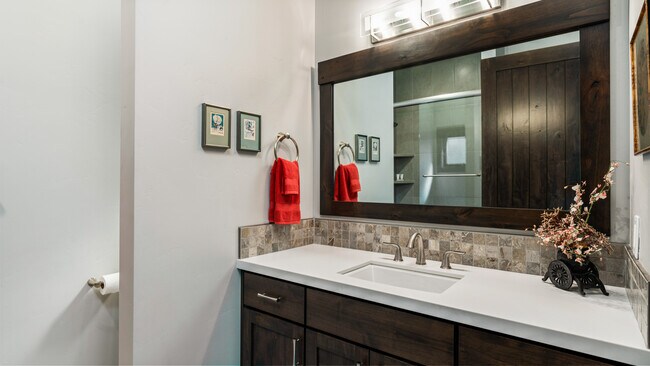 Building Photo - 9265 Heartwood Dr