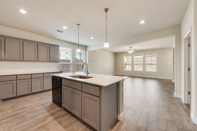 Building Photo - 270 Irish Moss Dr