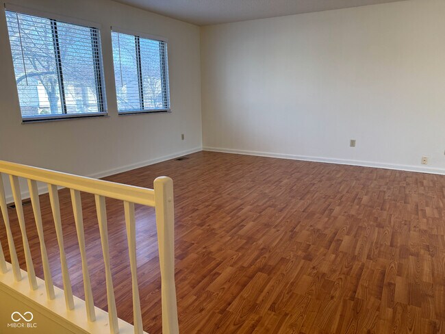 Building Photo - 7607 Home Dr