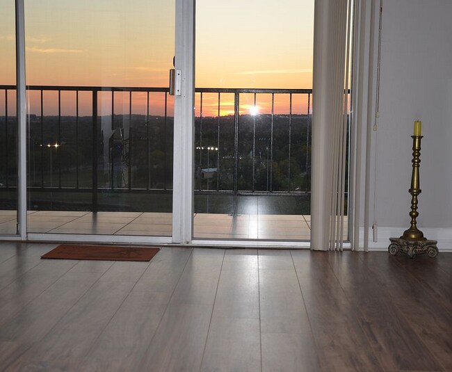 Primary Photo - 7039 San Pedro Ave