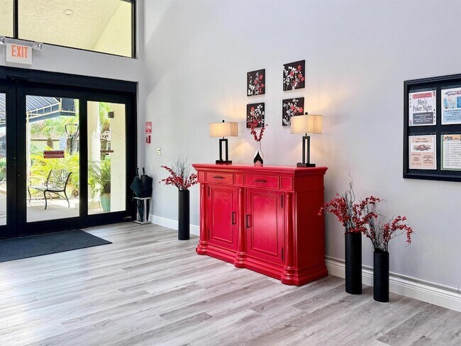 Building Photo - 10678 Ocean Palm Way