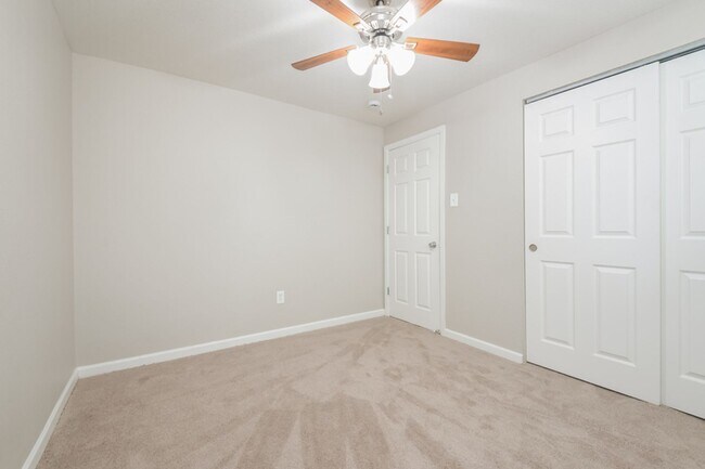 Building Photo - 1033 Ammons St