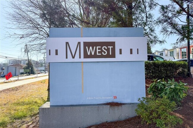 Building Photo - 1213 Van Allen Mews NW