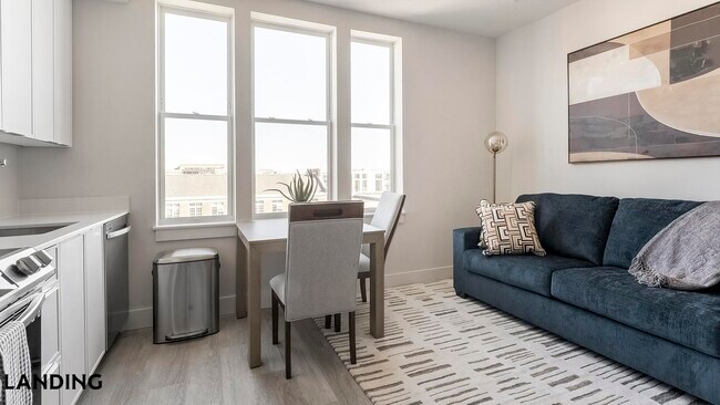 Building Photo - 2005 11th St NW