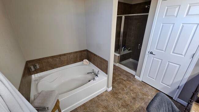 Building Photo - Highly Desirable Anthem Ranch 55+ Community.