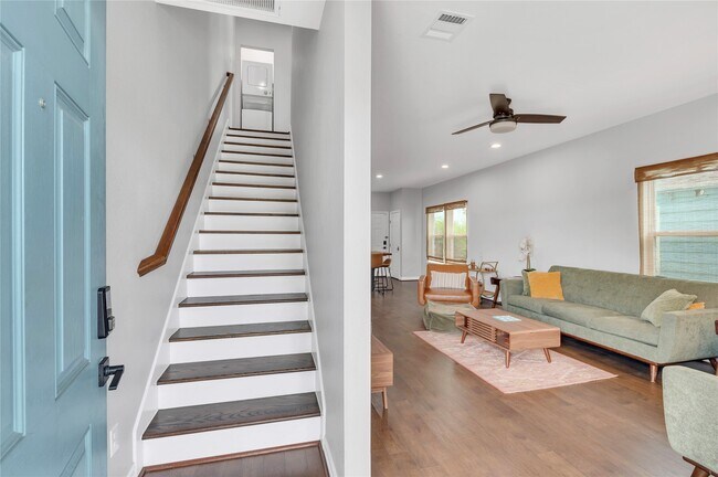 Building Photo - 5618 Avenue M