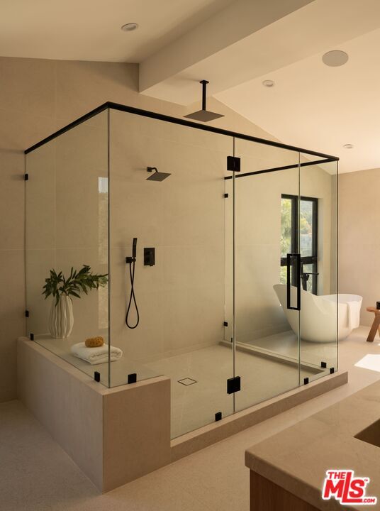 Building Photo - 2608 Zorada Dr