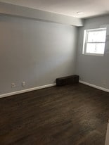 Building Photo - 14 Laidlaw Ave