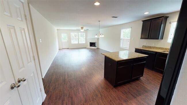 Building Photo - 2914 Whispering Pine Blvd