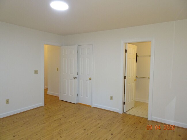 Building Photo - 1350 Jamestown Rd