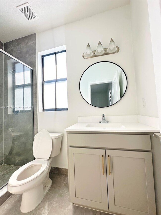 Building Photo - 1831 SW 145th Ave