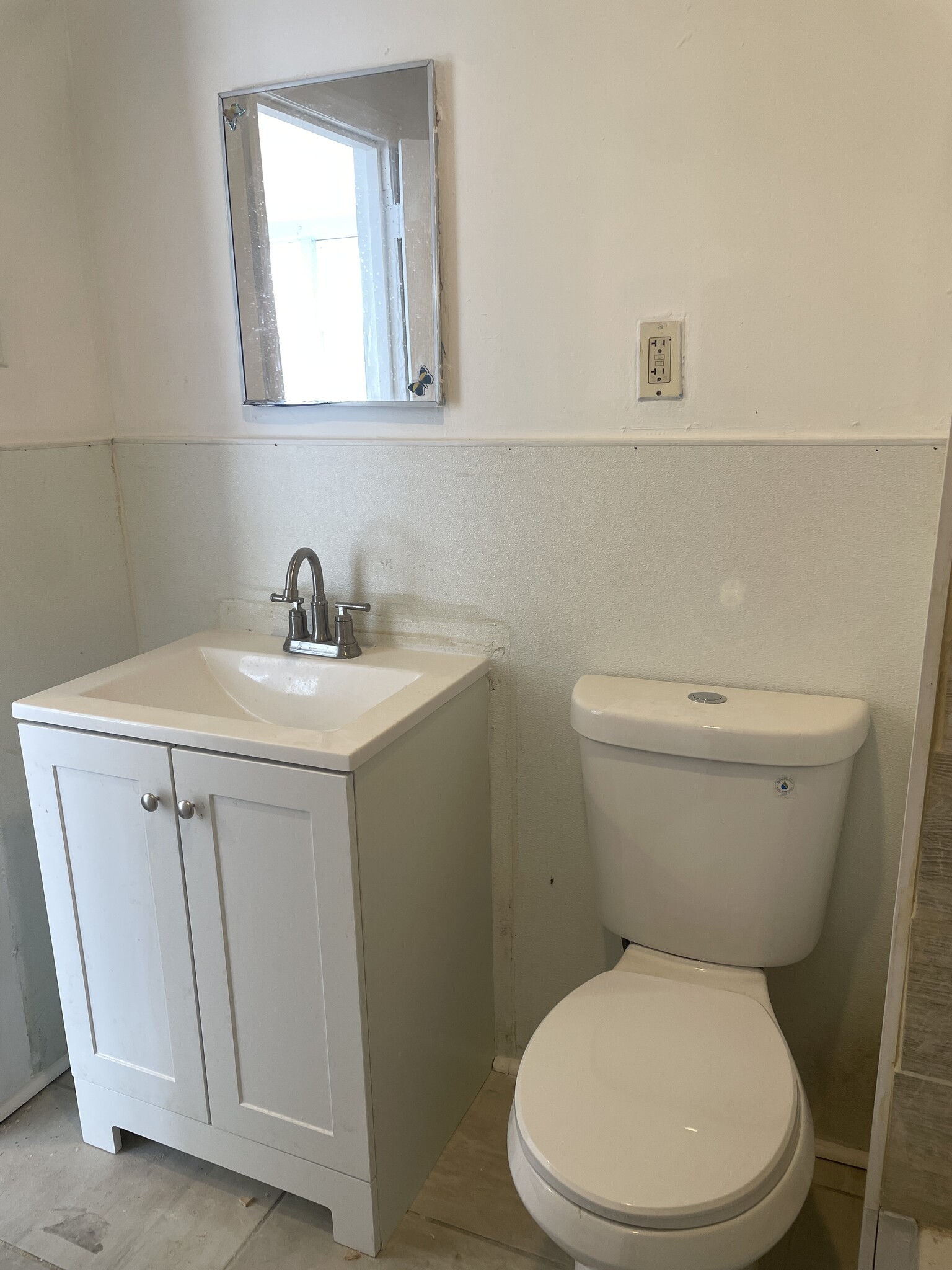 BATHROOM 1 - 1815 Bergenline Ave