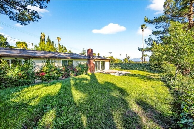 Building Photo - 20524 Rhoda St