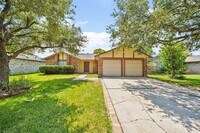 Building Photo - 2513 Orion Dr