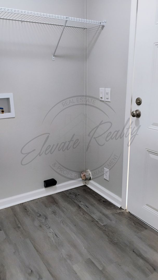 Building Photo - ON SPECIAL! THIS PROPERTY HAS A 1/2 OFF TH...