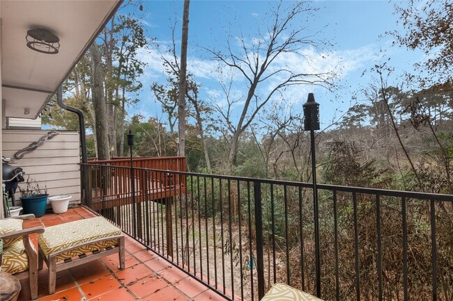 Building Photo - 1802 Stoney Brook Dr