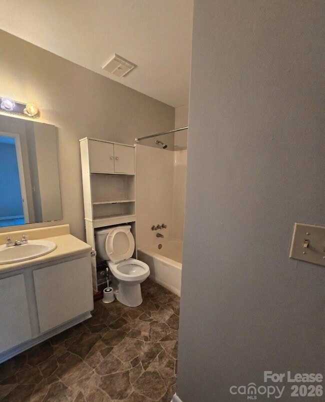 Building Photo - 1652 Eagles Pl