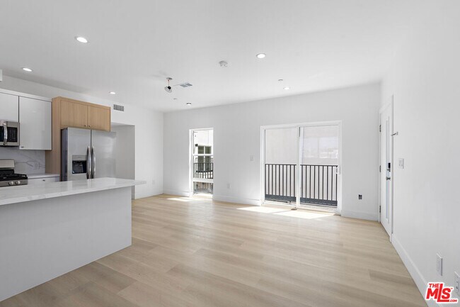 Building Photo - 10963 Calvert St