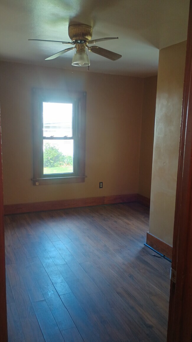 Building Photo - 3316 Overbrook Dr