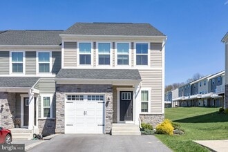 Building Photo - 265 Chase Dr