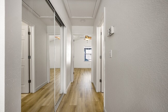 Building Photo - 2025 Northfield Dr