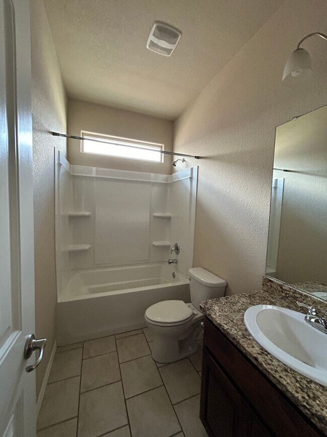 Building Photo - Charming 4-Bedroom, 2-Bath Home in Homestead at Parks Bell