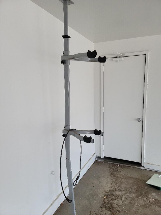 Building Photo - MOVE IN READY!! 2-Bedroom Boulder Condo