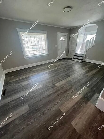 Building Photo - 3549 Hazelhurst Ave