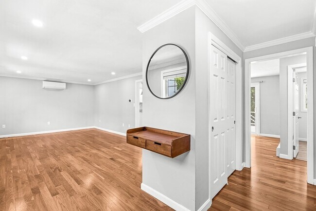 Building Photo - 38 Idora Ave