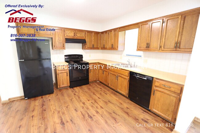 Building Photo - 1116 Broadmore Ln
