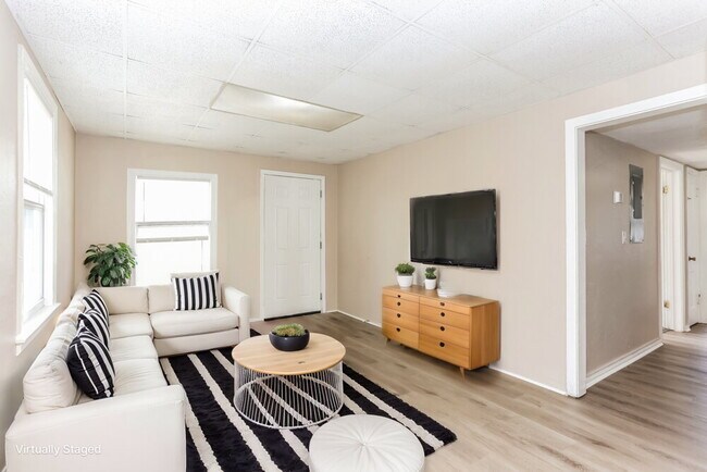 Building Photo - 5129 Appleton Ave