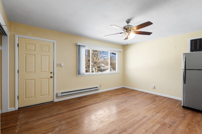 Building Photo - 227 S Prospect St