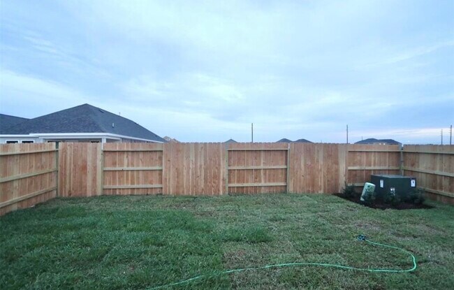 Building Photo - 21663 Sandy Dune Dr