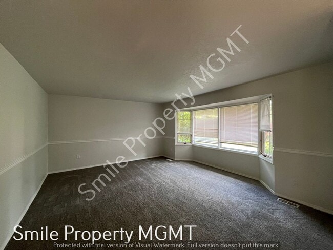 Building Photo - Spacious 5 bedrooms house in Beaverton