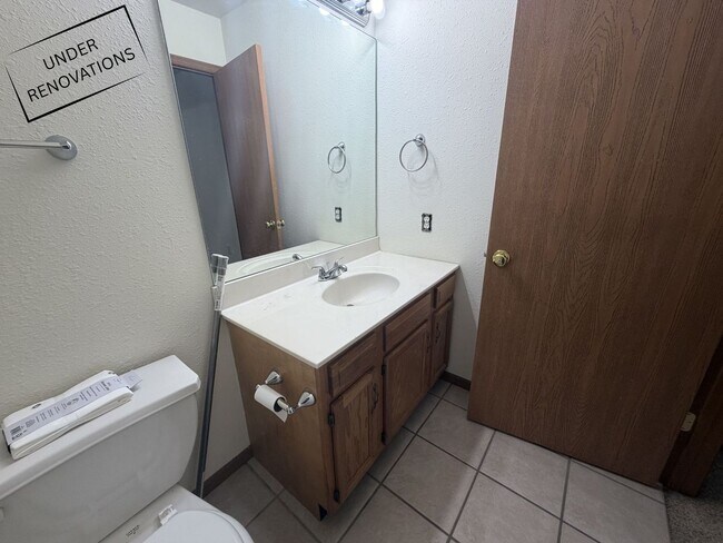 Building Photo - 1604-1606 Citadel Dr.