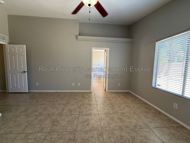 Building Photo - 11728 W Avenida Del Sol