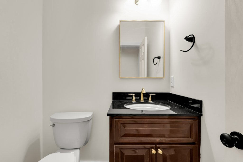 Building Photo - 415 Megan Ln