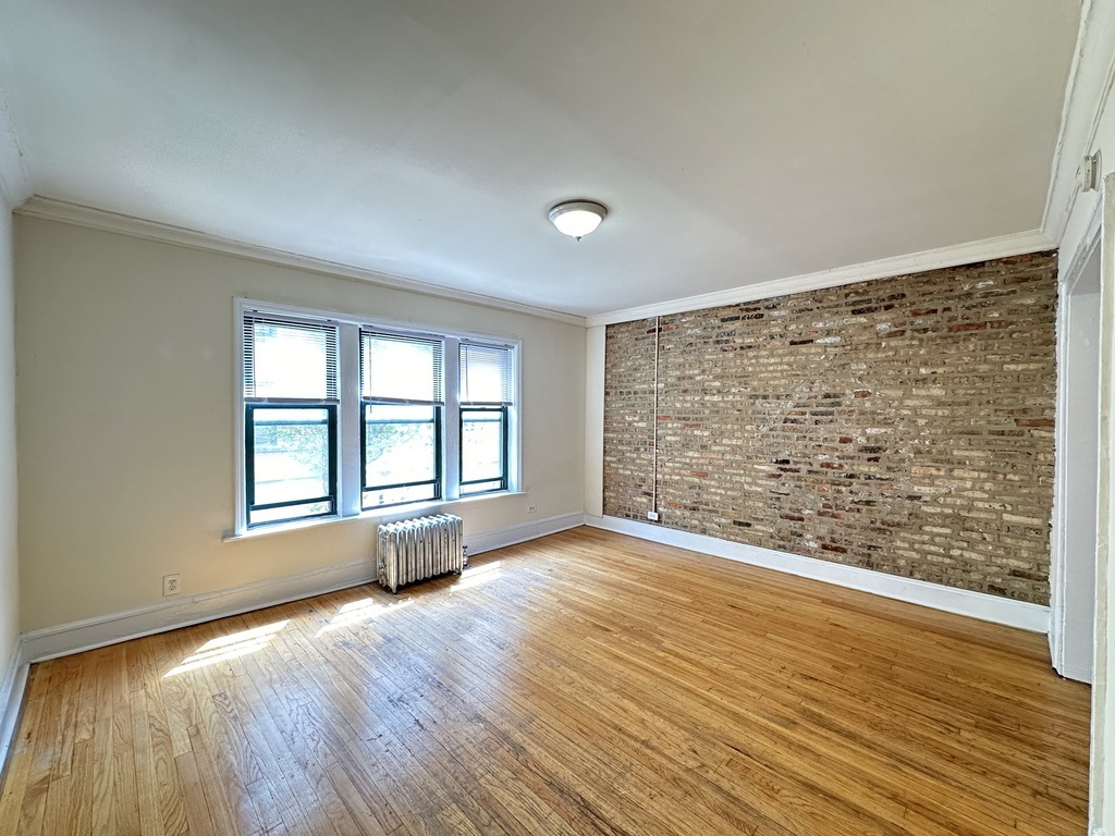 Building Photo - 2338 N Spaulding Ave