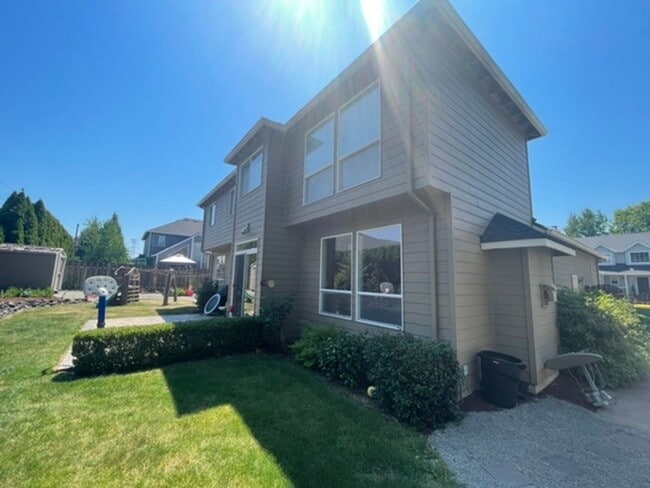 Building Photo - 5534 NW 164th Ave