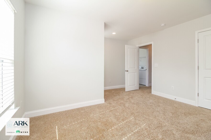 Building Photo - 135 Renwood Rd