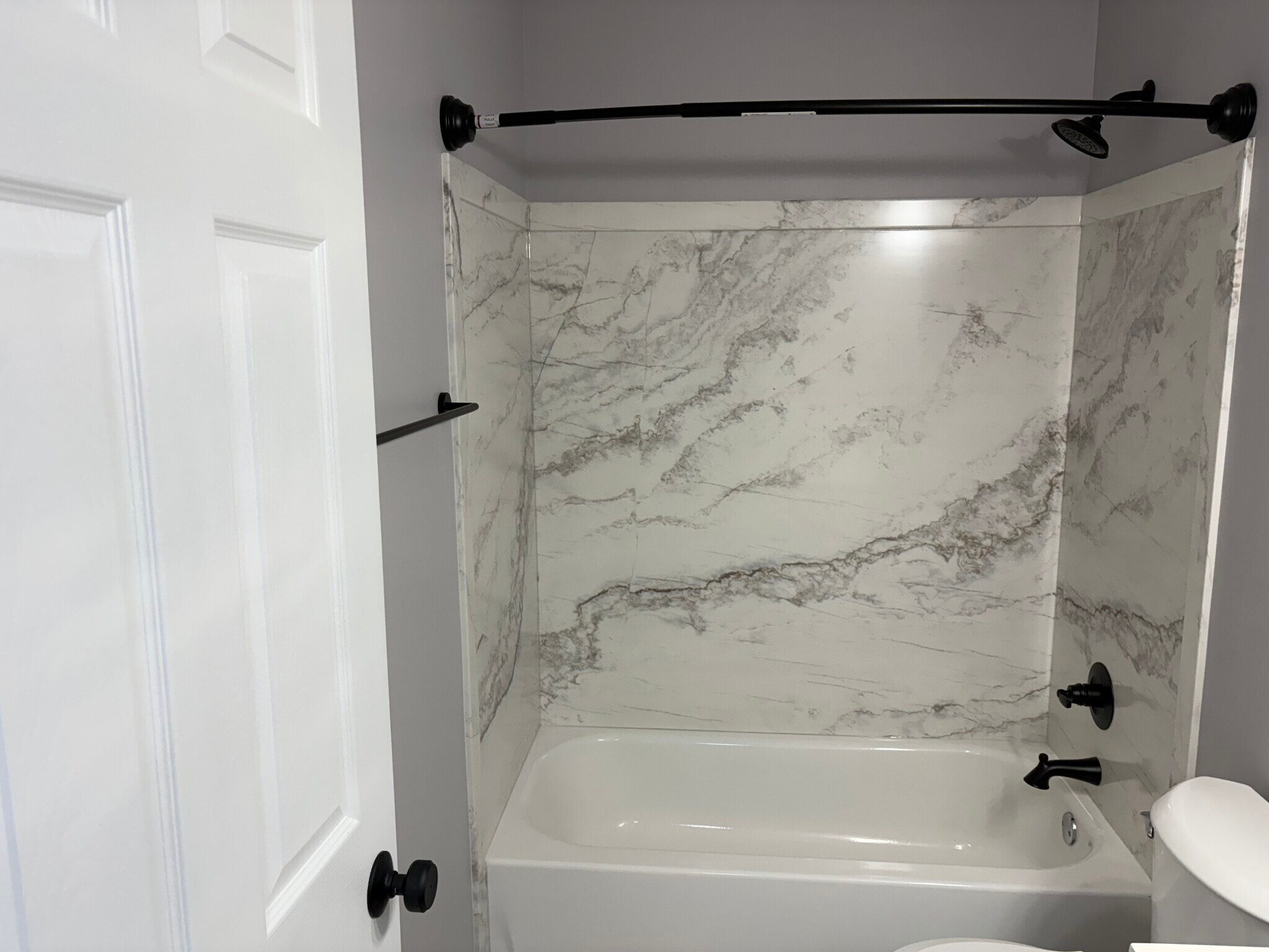 Building Photo - 395 E 13th Ave