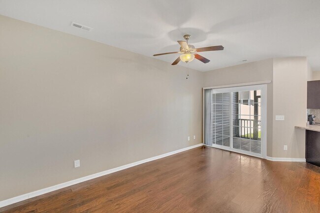 Building Photo - Carolina Forest Townhome with garage!