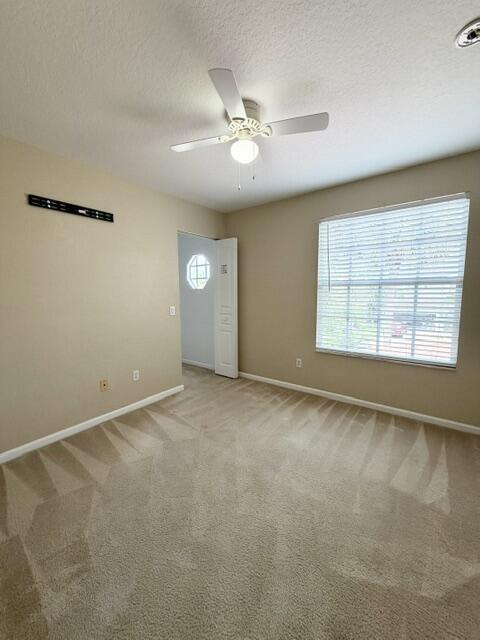 Building Photo - 5487 Queenship Ct