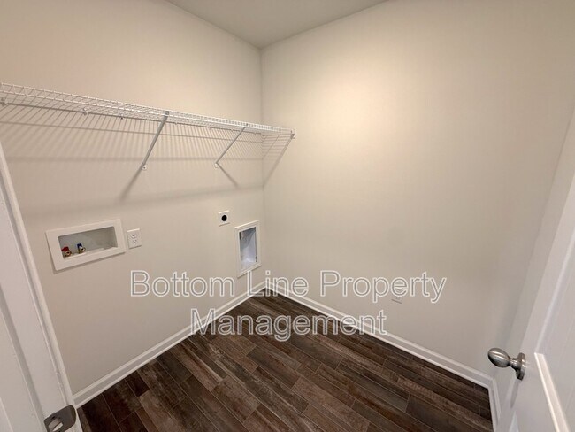 Building Photo - 169 Wellshire Dr