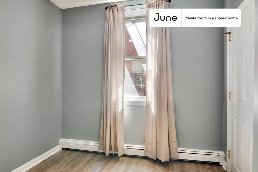 Primary Photo - Room in Shared 3 bed/1 bath home