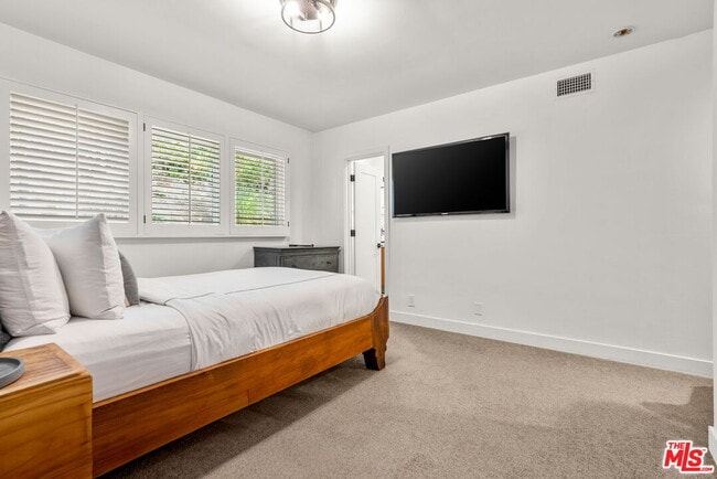 Building Photo - 3355 Alana Dr