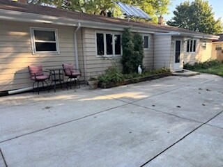 Building Photo - 1515 Jills Dr