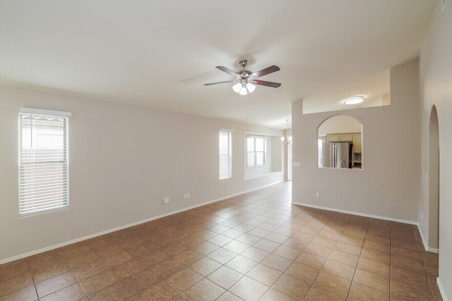 Building Photo - 25279 W Parkside Ln S