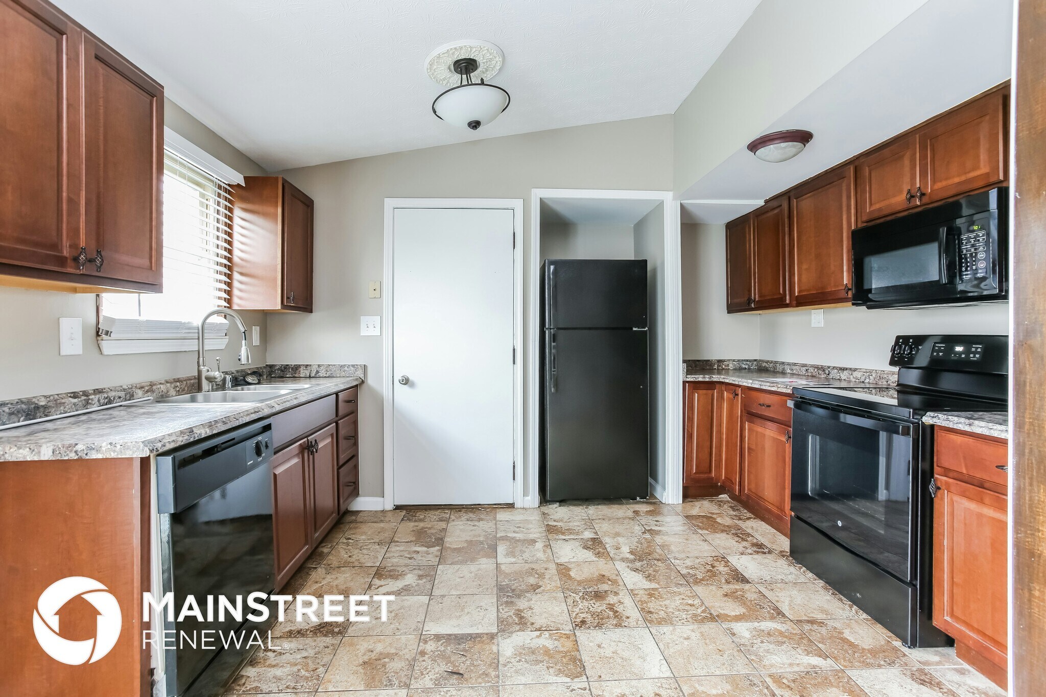 Building Photo - 2475 Onyx Ct